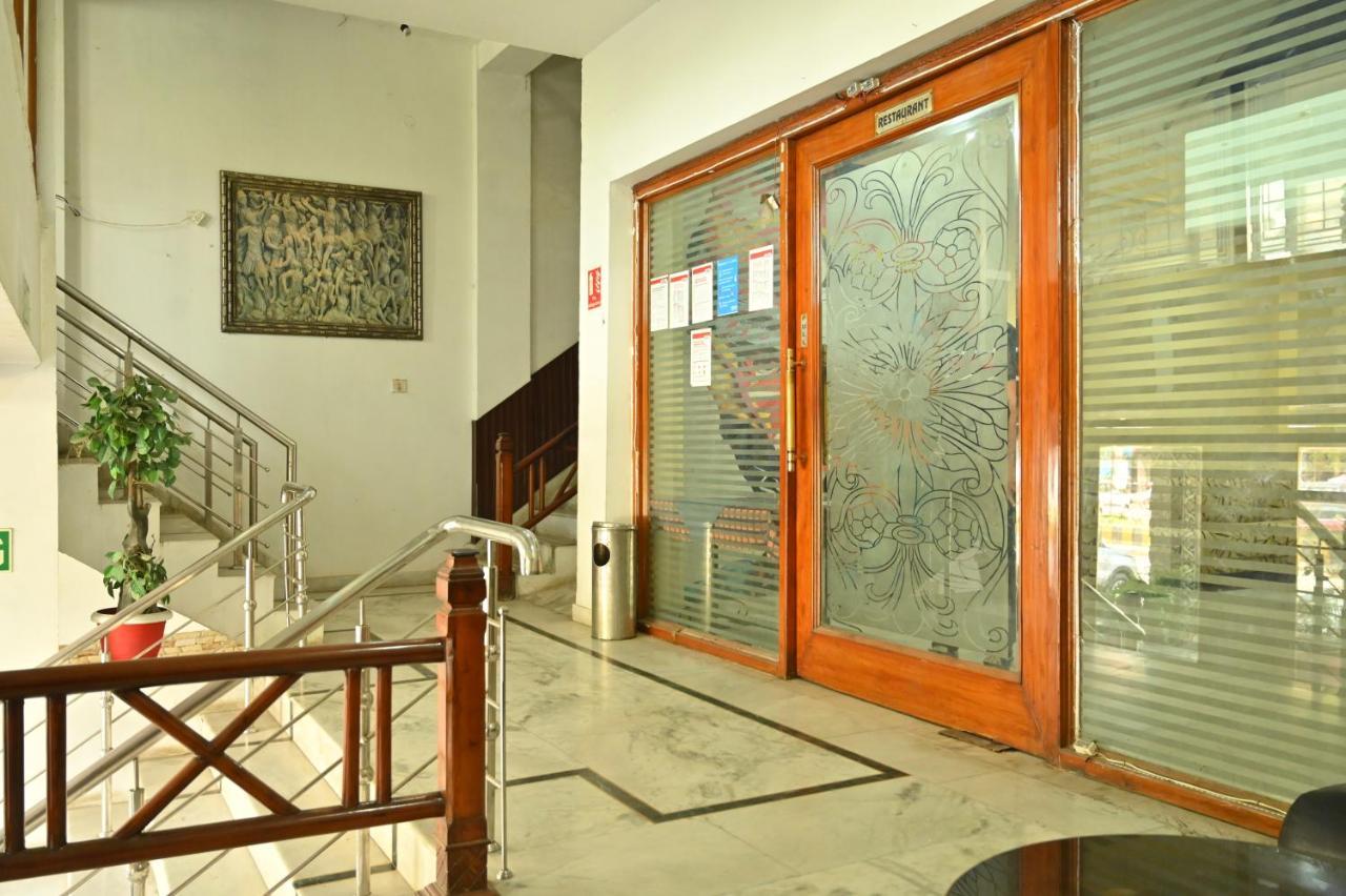 Hotel Abhi International Pathankot Exterior photo